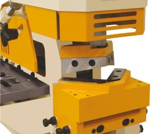 geka-usa-ironworkers-triangular-notching-station